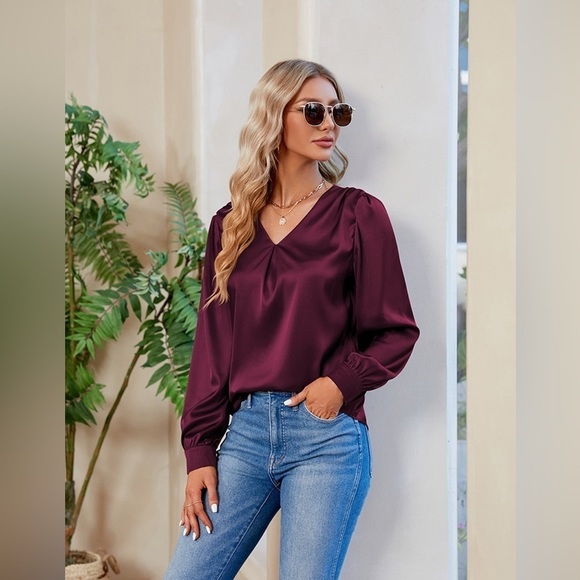 Graceful Comfort V-Neck Long Sleeve Top - Picture 2 of 5